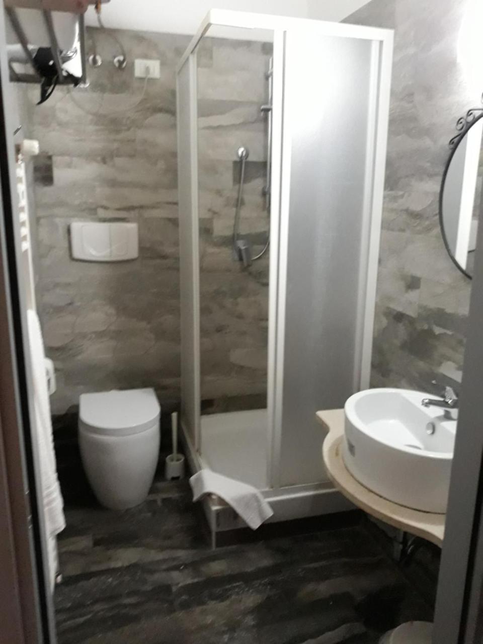 Sira House Milano Hotell Exteriör bild